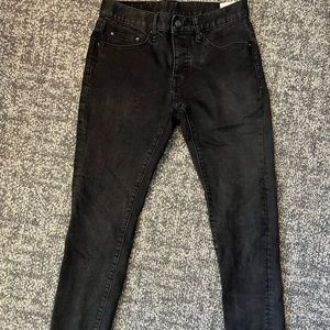 MNML BLACK SKINNY JEANS